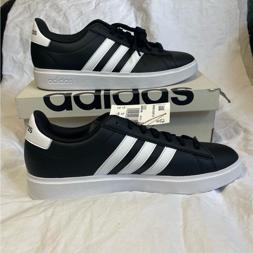 NEW! Men’s Classic 3 Stripe Adidas
